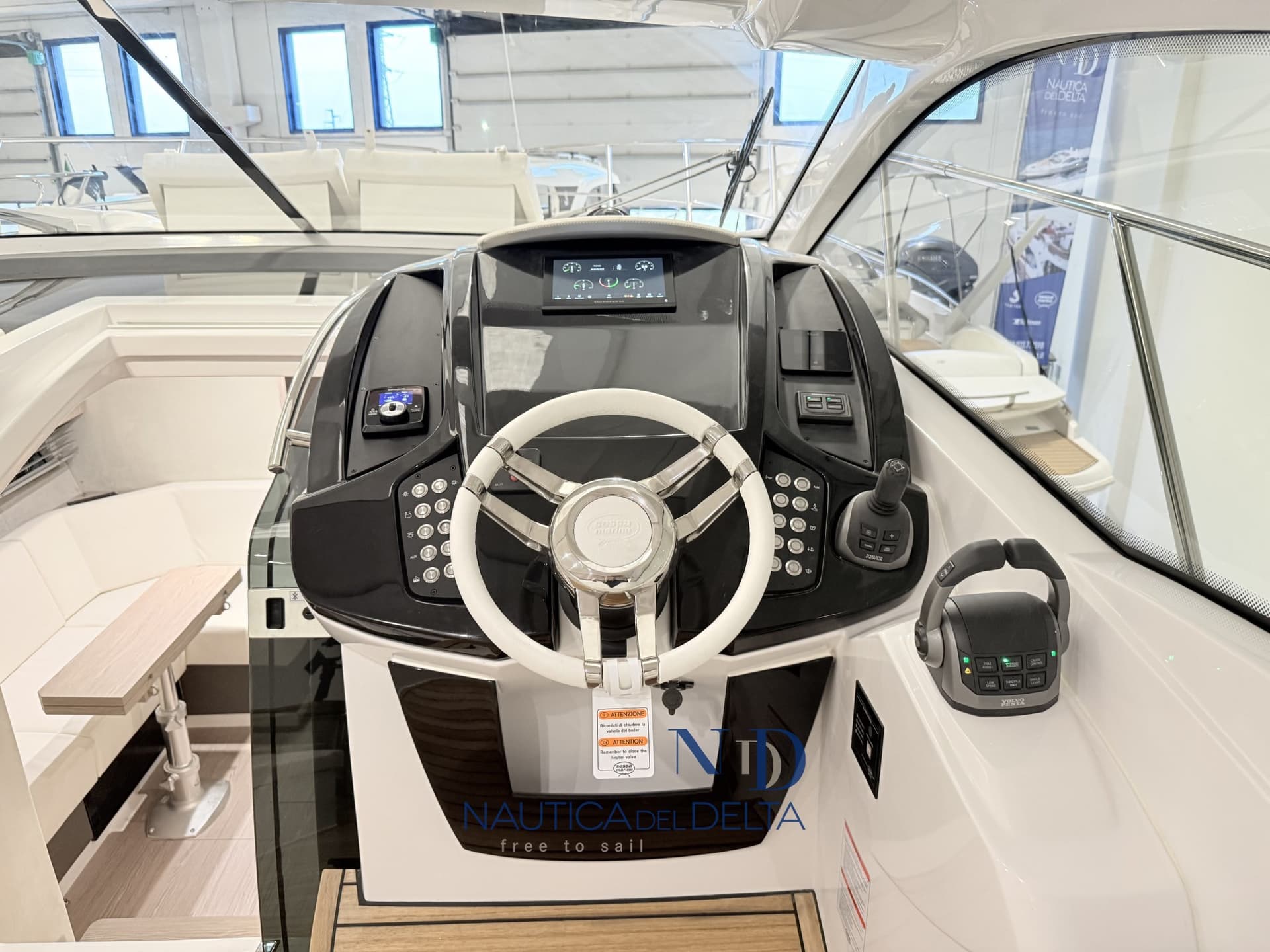 Sessa Marine C38 usato - dettaglio 3