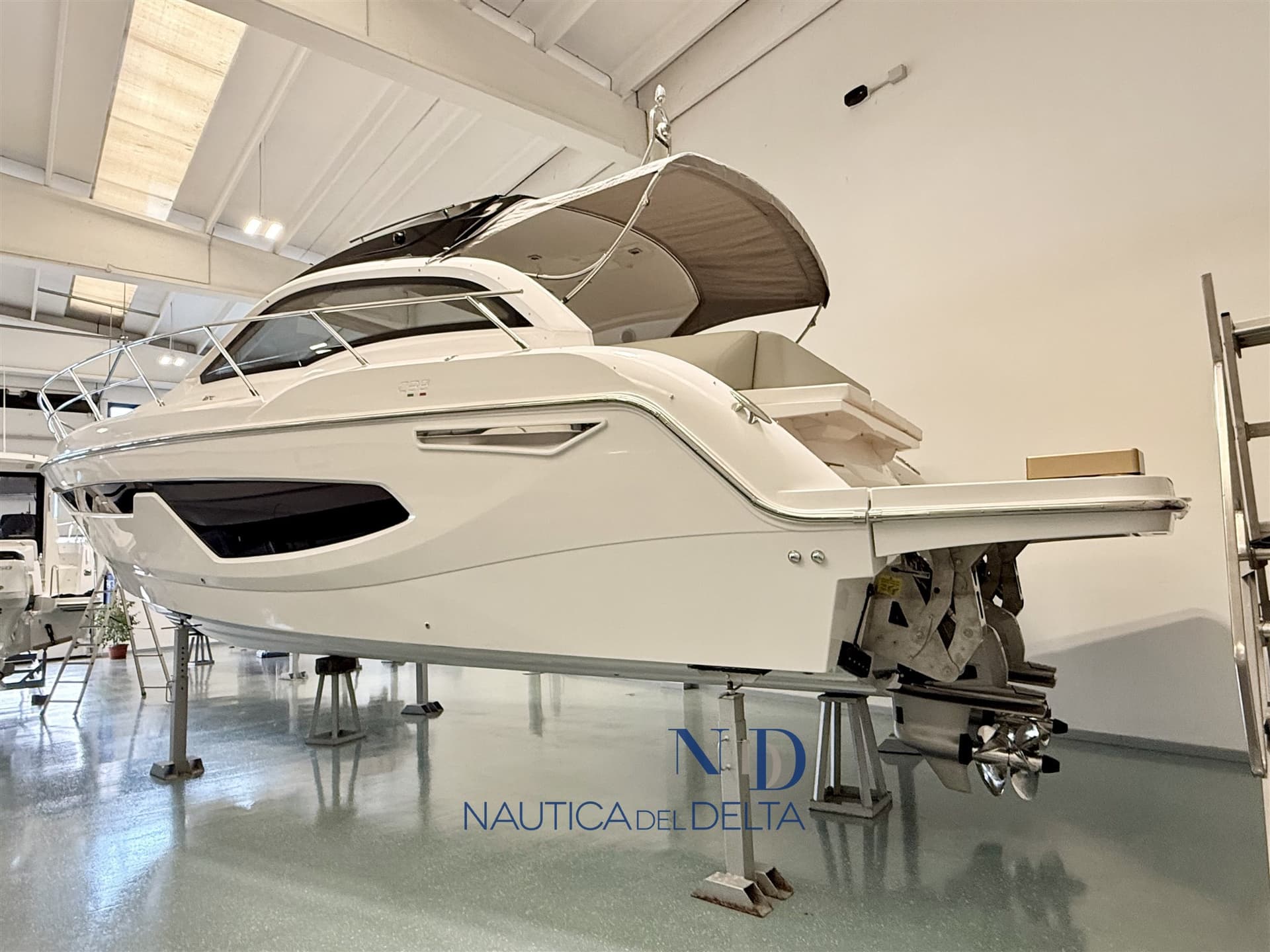 Sessa Marine C38 usato - dettaglio 2