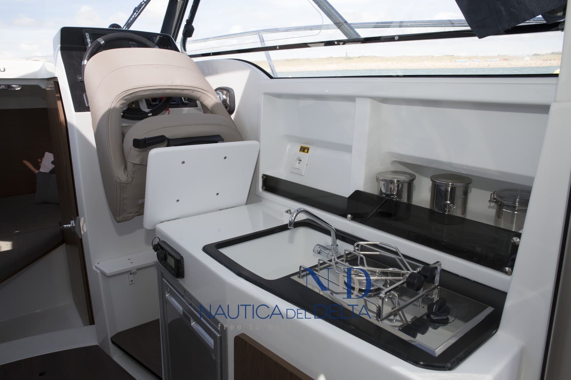 Beneteau Antares 7ob usato - dettaglio 4