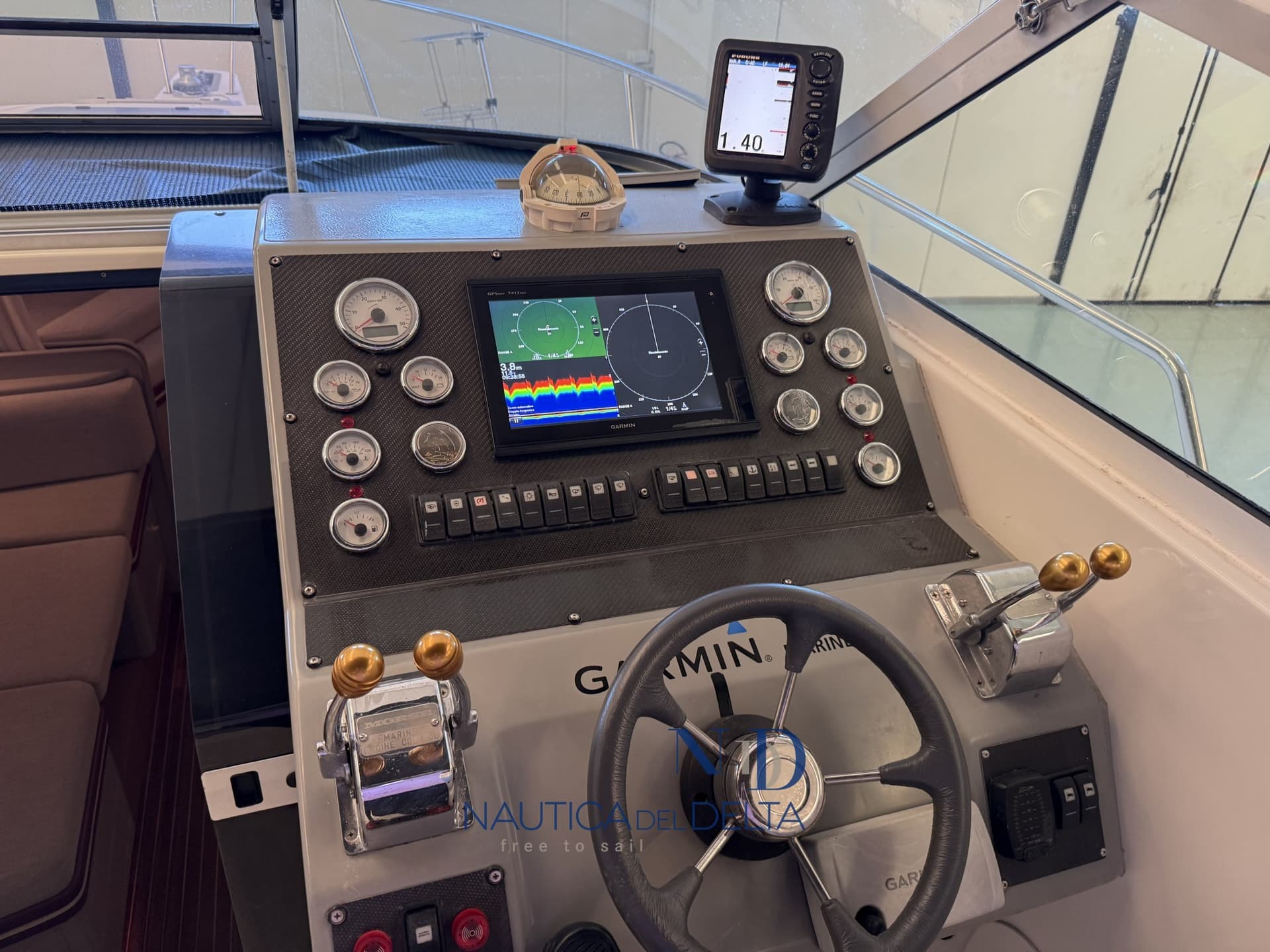 Tiara Yachts 290 Sport - Refit 2022/23 - Deck View Tiara Yachts 290 Sport - Refit 2022/23 - Deck View