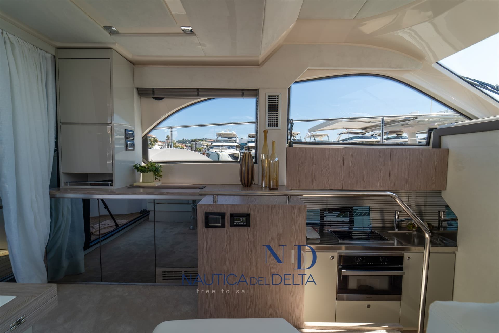 Sessa Marine F42 usato - dettaglio 2