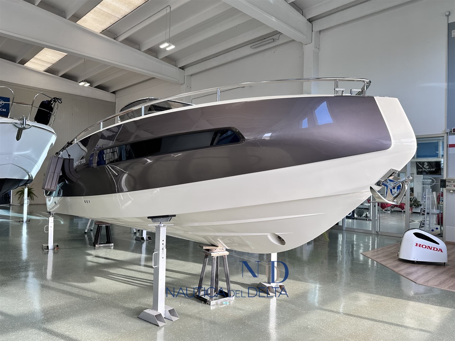 Invictus Gt280 usato - dettaglio 2