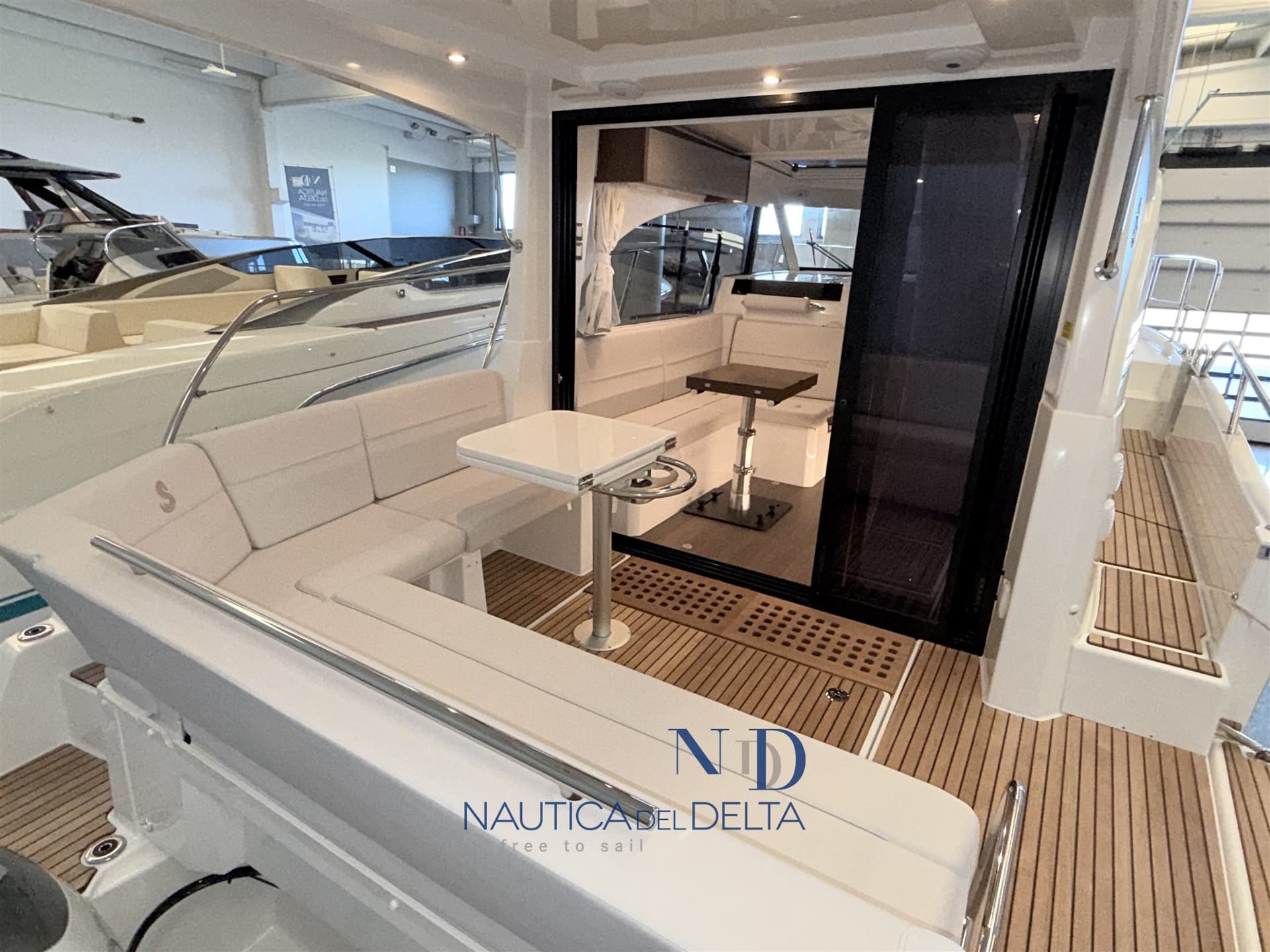 Beneteau Antares 11 Ob usato - dettaglio 3