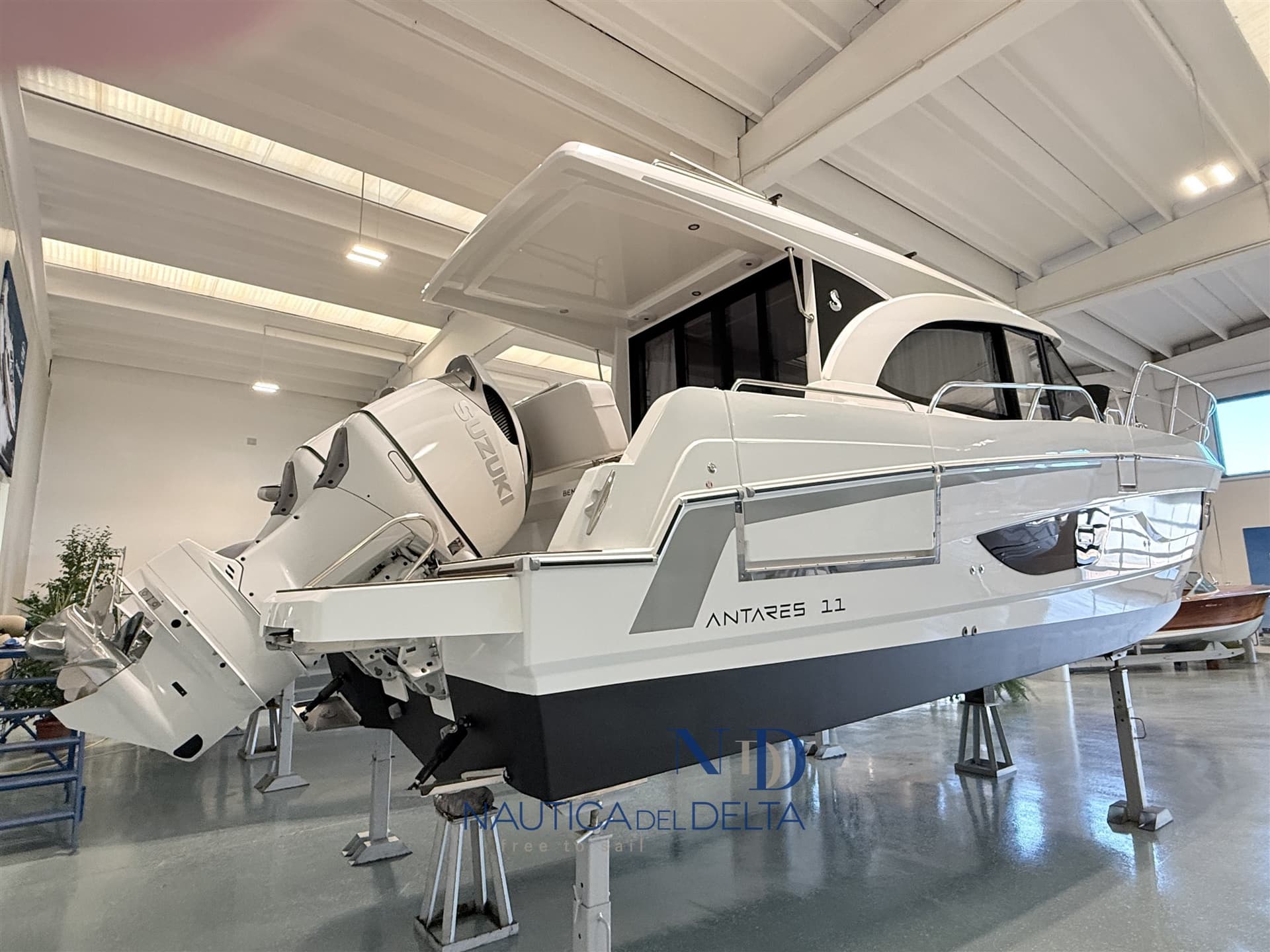Beneteau Antares 11 Ob usato - dettaglio 2