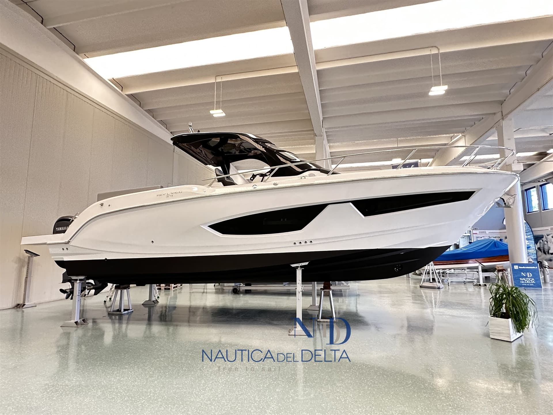 Sessa Marine Key Largo 34 - Main View Sessa Marine Key Largo 34 - Main View