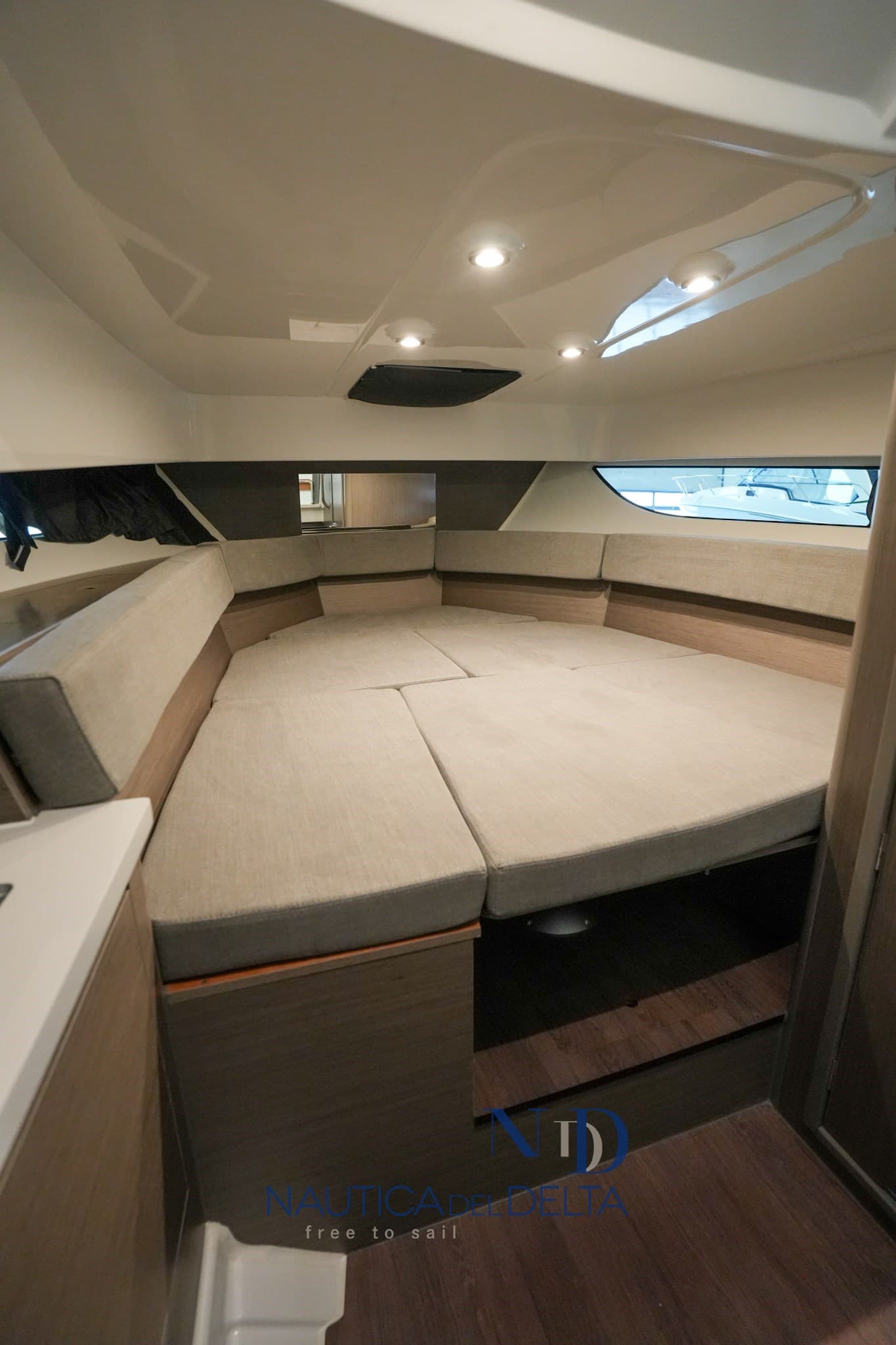 Beneteau Flyer 9 Sundeck Ttop gebraucht - Detail 4