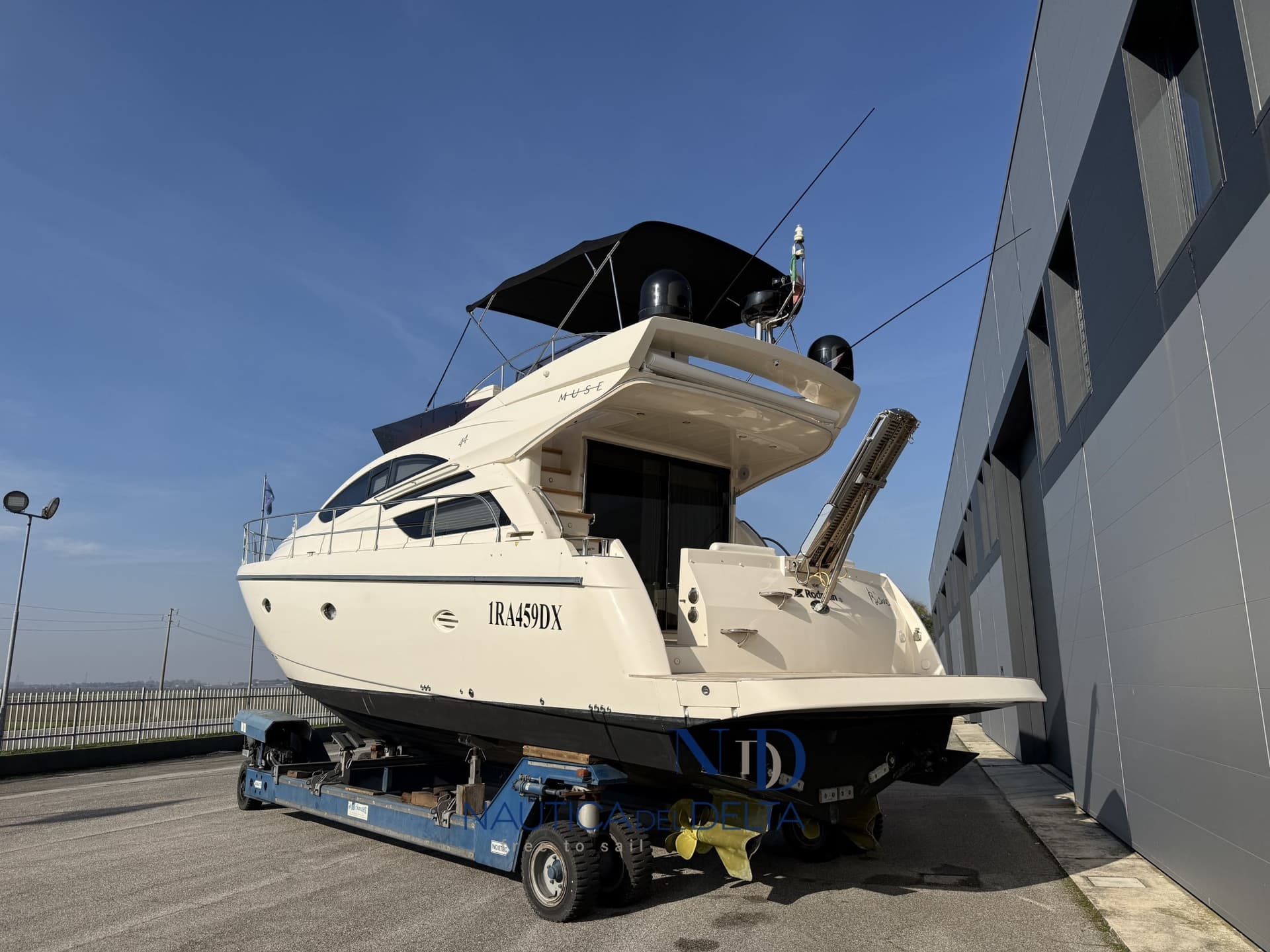 Rodman Muse 44 - Main View Rodman Muse 44 - Main View