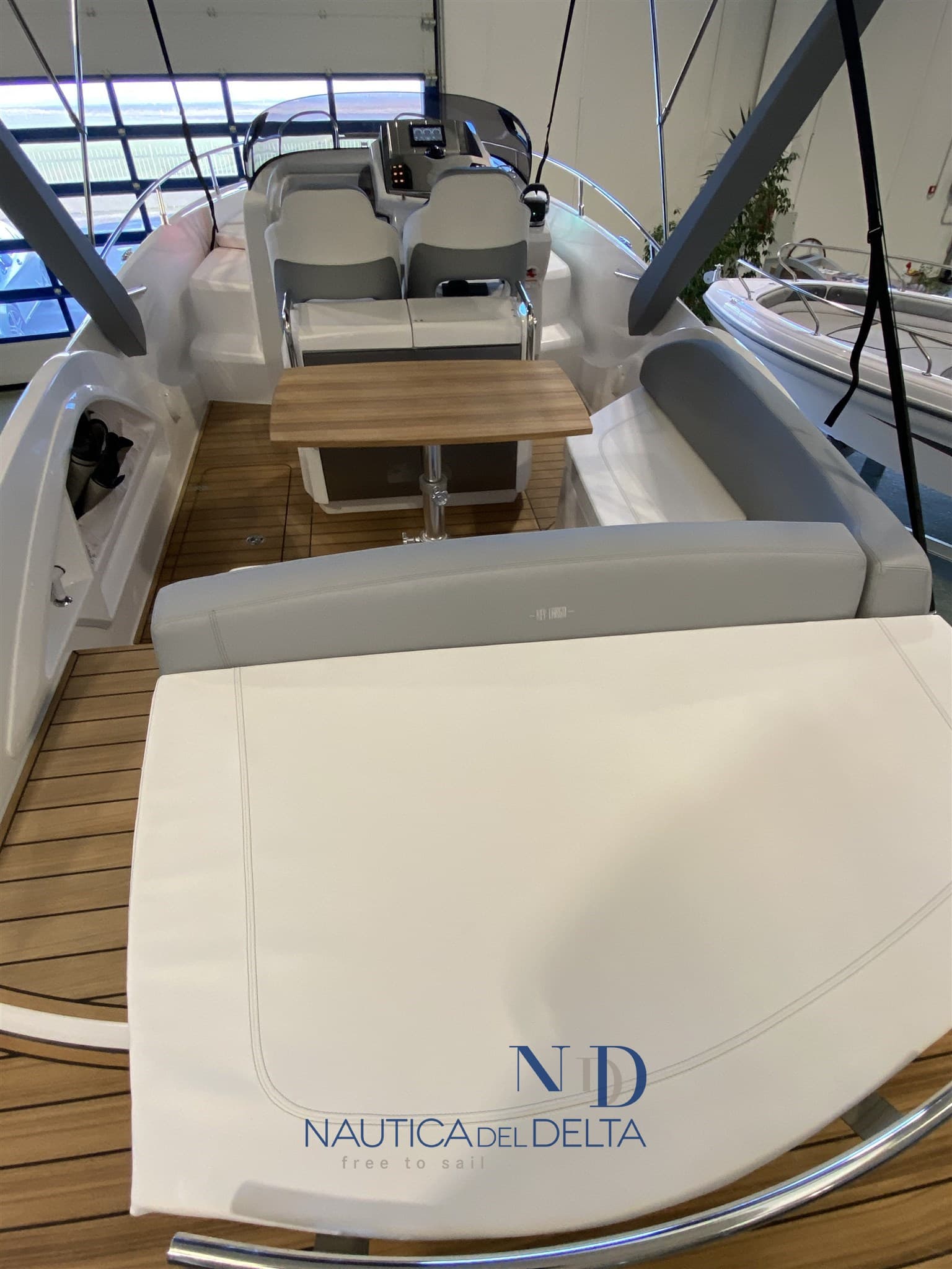 Sessa Marine Key Largo 27 Inboard usato - dettaglio 1