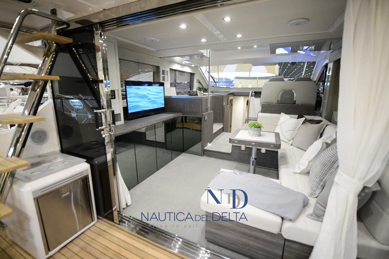 Sessa Marine F48 used - detail 4