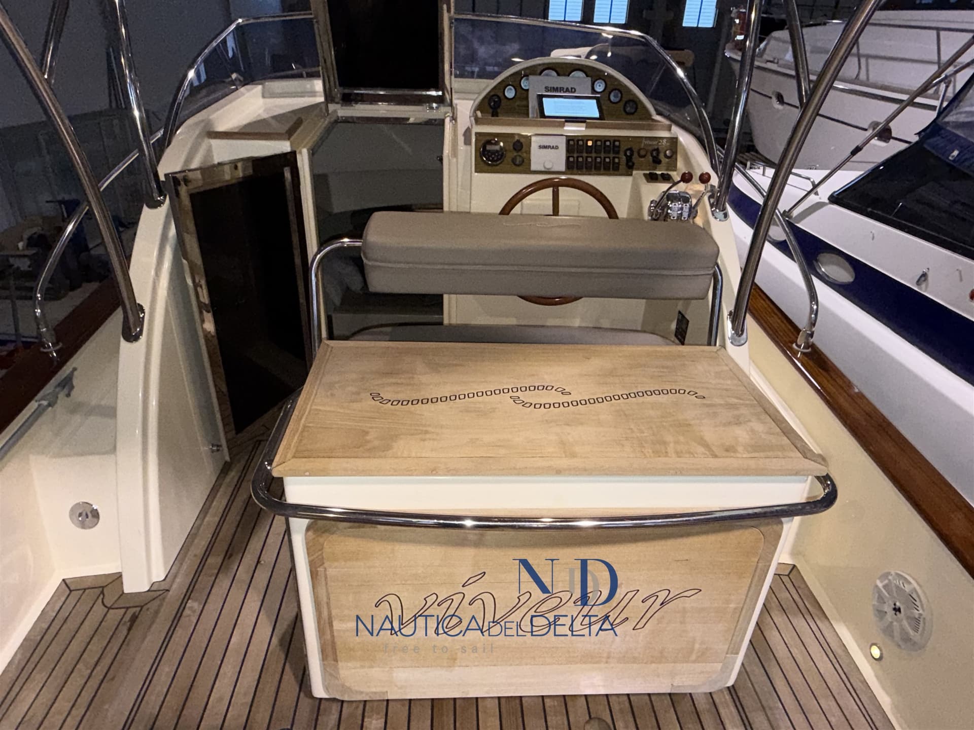 Cantieri Tirrenia Viveur 28 Cabin used - hero image 11