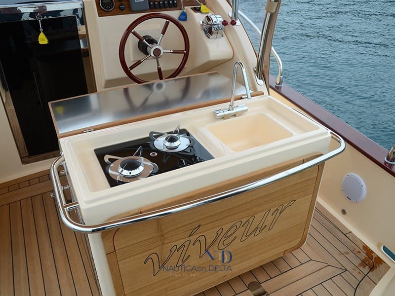 Cantieri Tirrenia Viveur 28 Cabin used - hero image 10