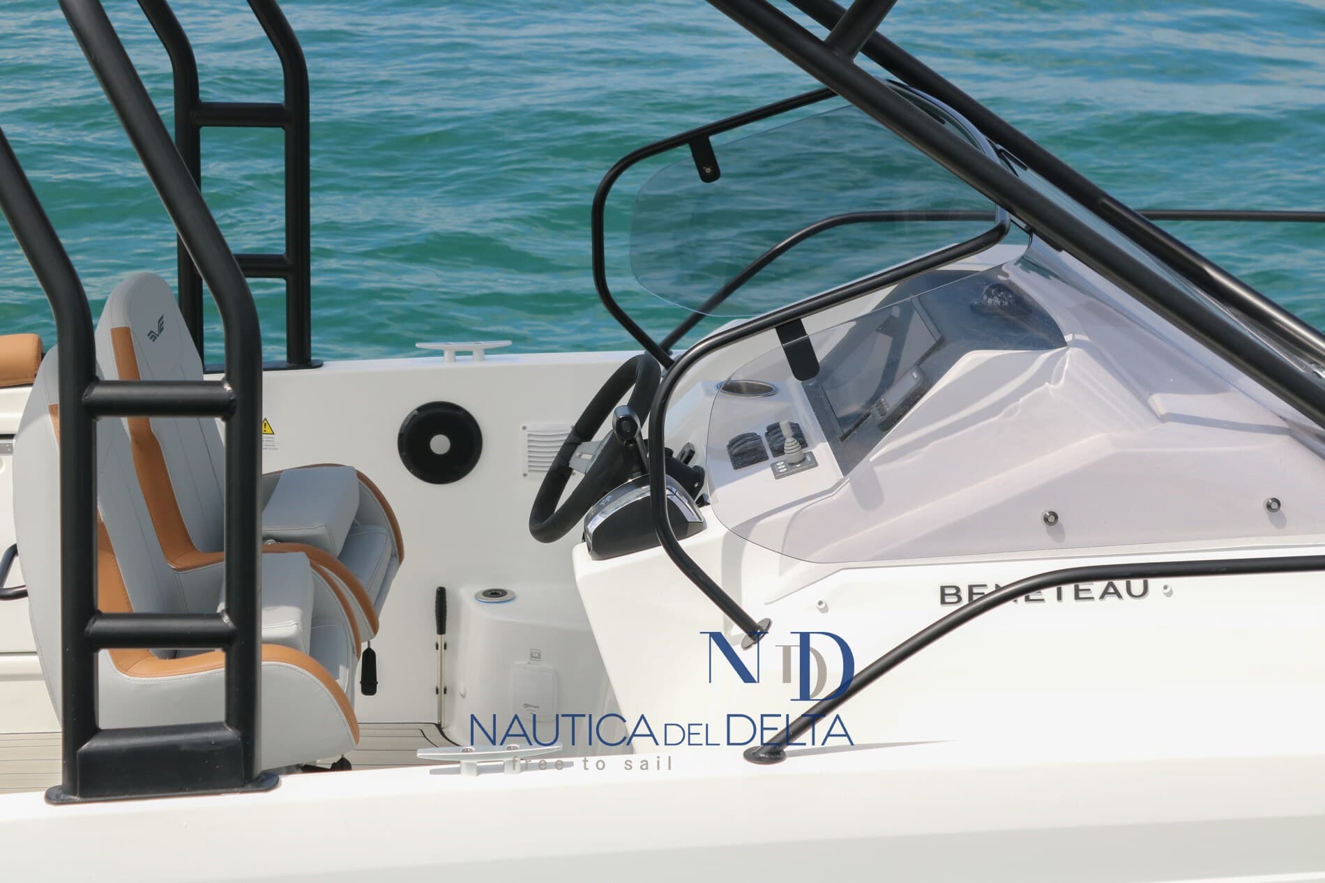 Beneteau Flyer 8 Sundeck usato - dettaglio 2