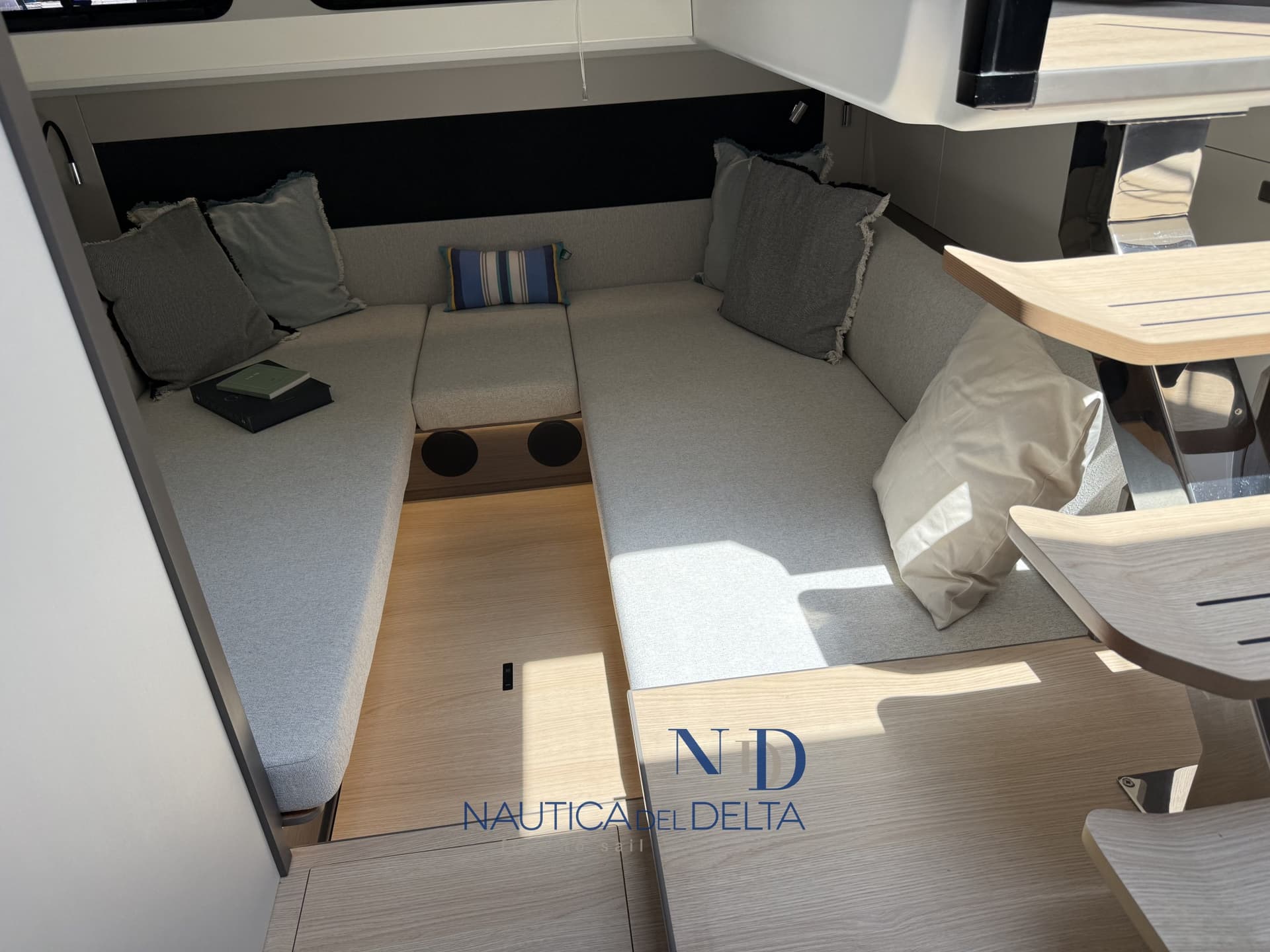Beneteau Gran Turismo 40 IB usato - foto hero 9