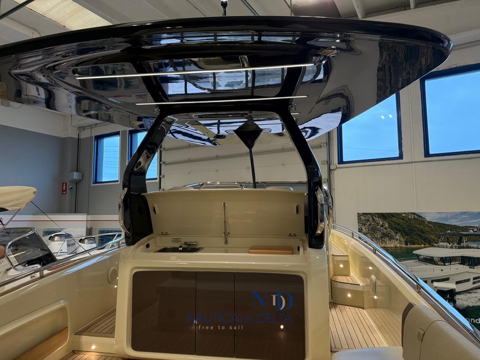 Invictus Gt320 usato - dettaglio 4