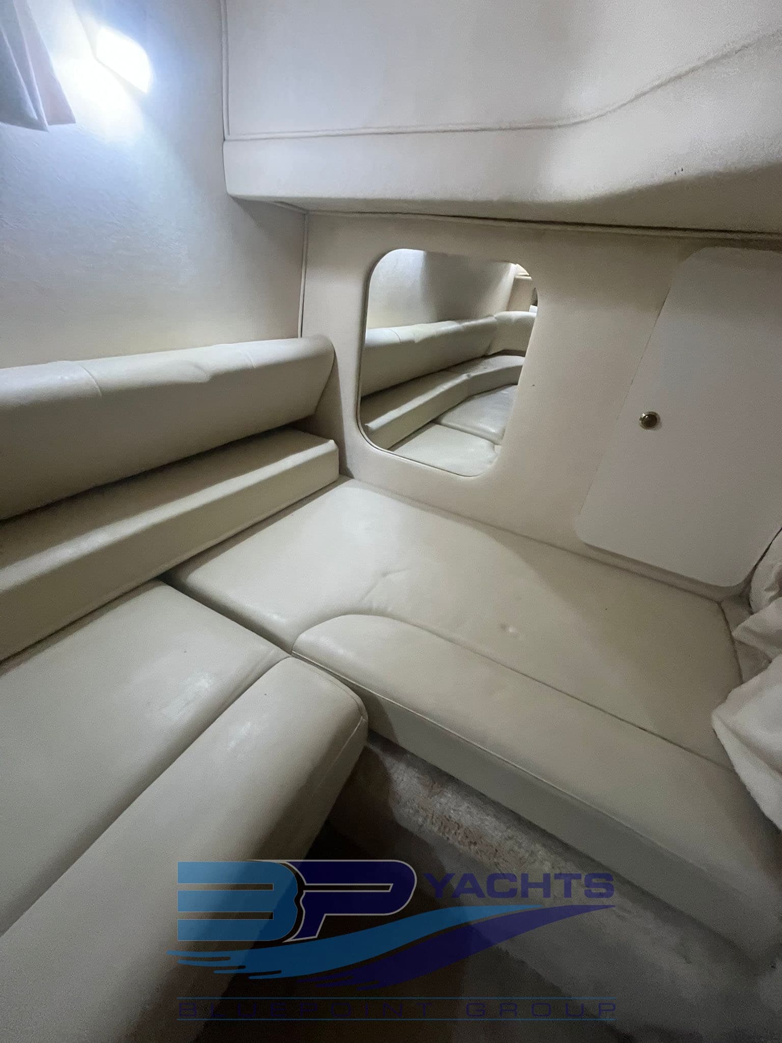 Sea Ray 310 SUNDANCER usato - foto hero 15
