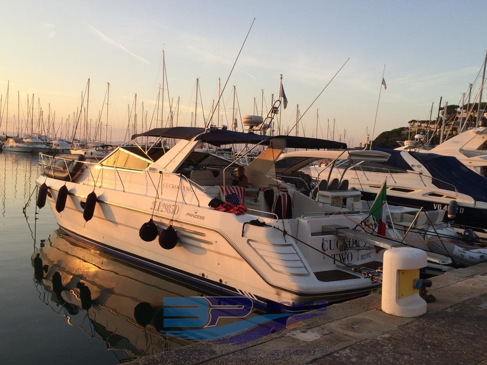 Princess Yachts Riviera 46 usato - foto hero 2