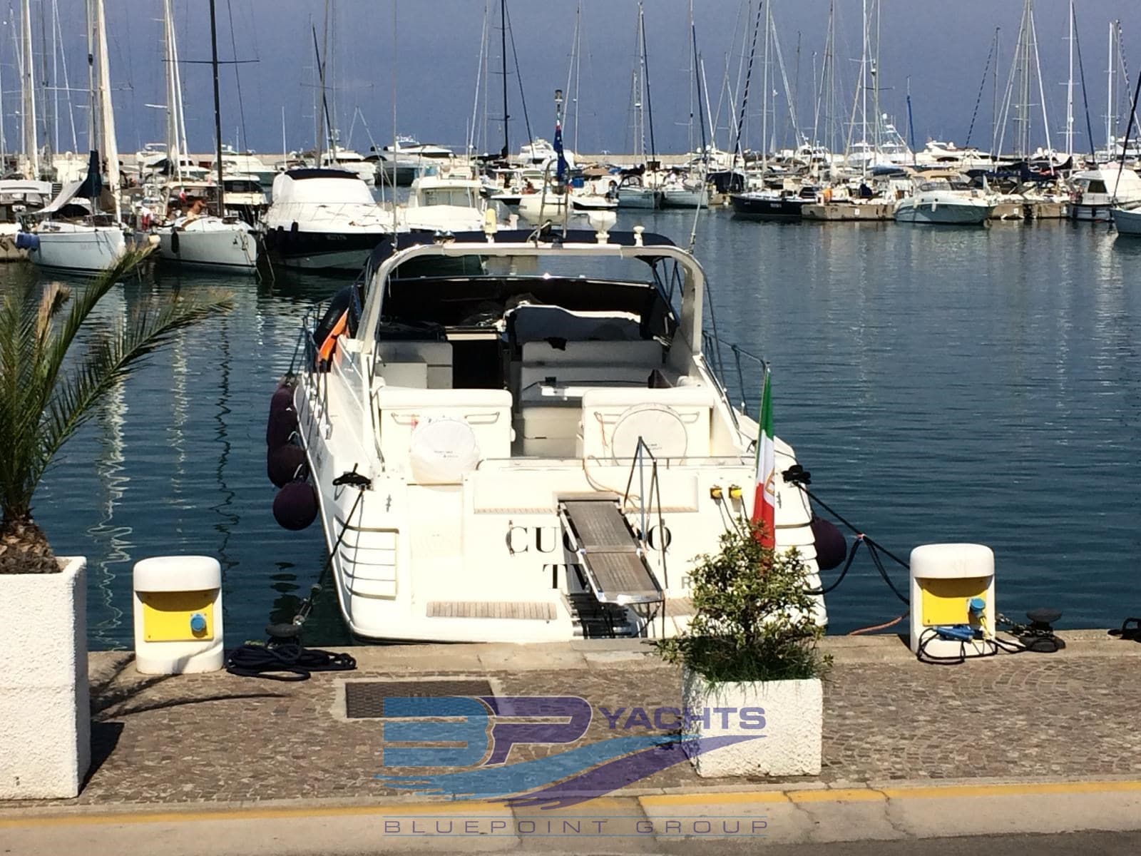 Princess Yachts Riviera 46 usato - foto hero 7