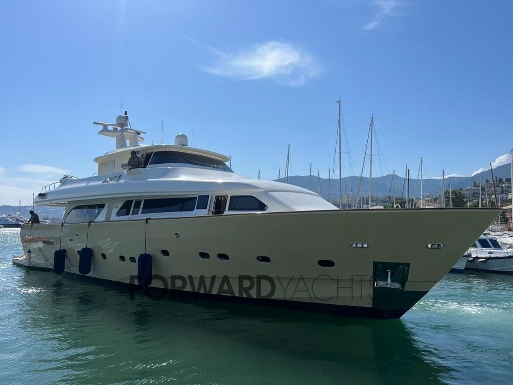 Custom Line Navetta 27 usato - foto hero 2