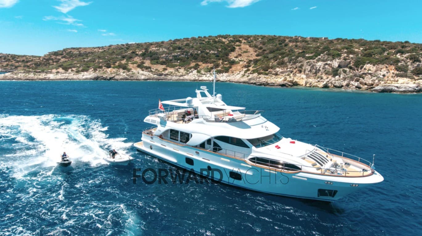 Benetti Legend 85 usato - foto hero 2