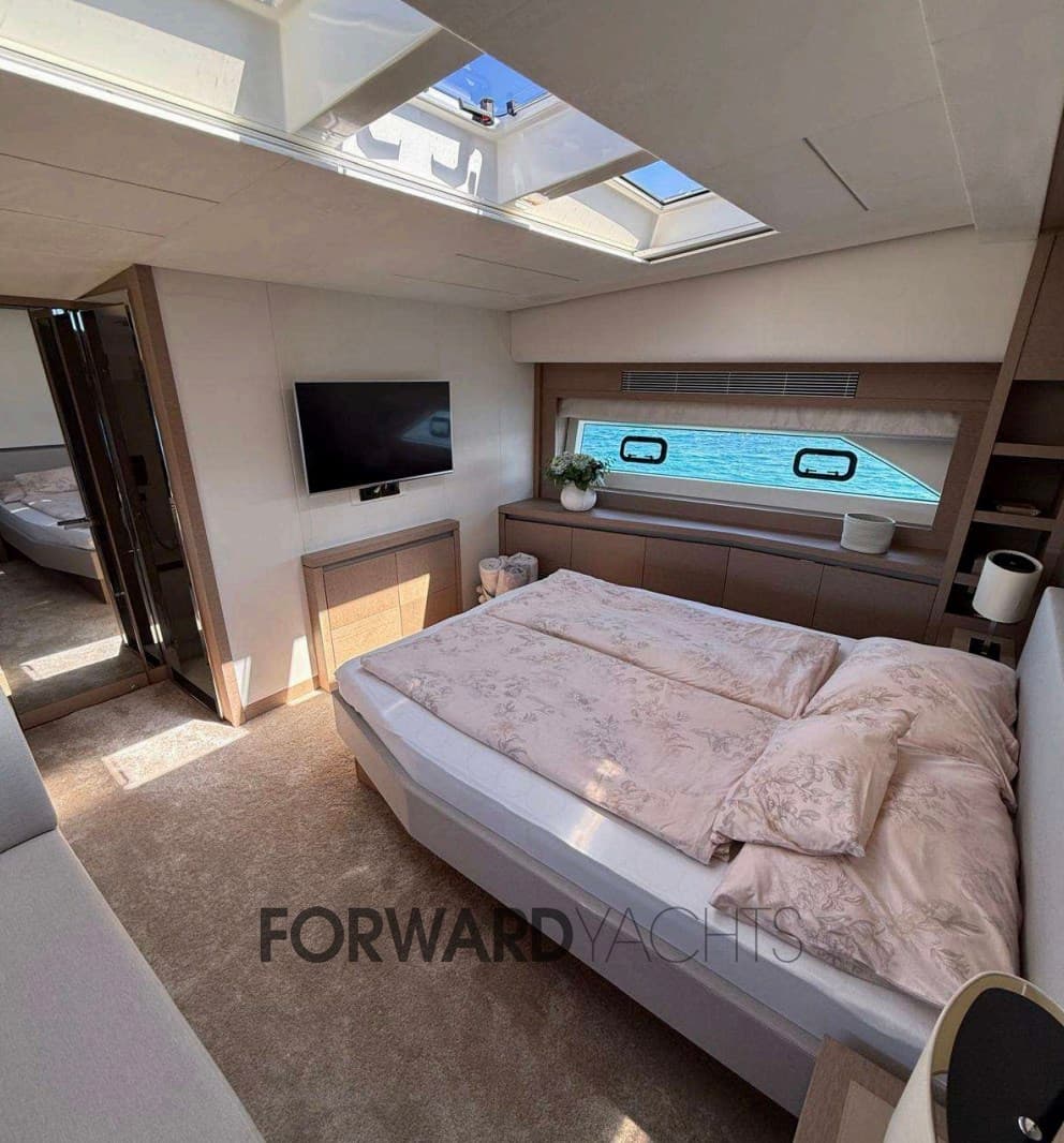 Prestige 680 d'occasion - image hero 11