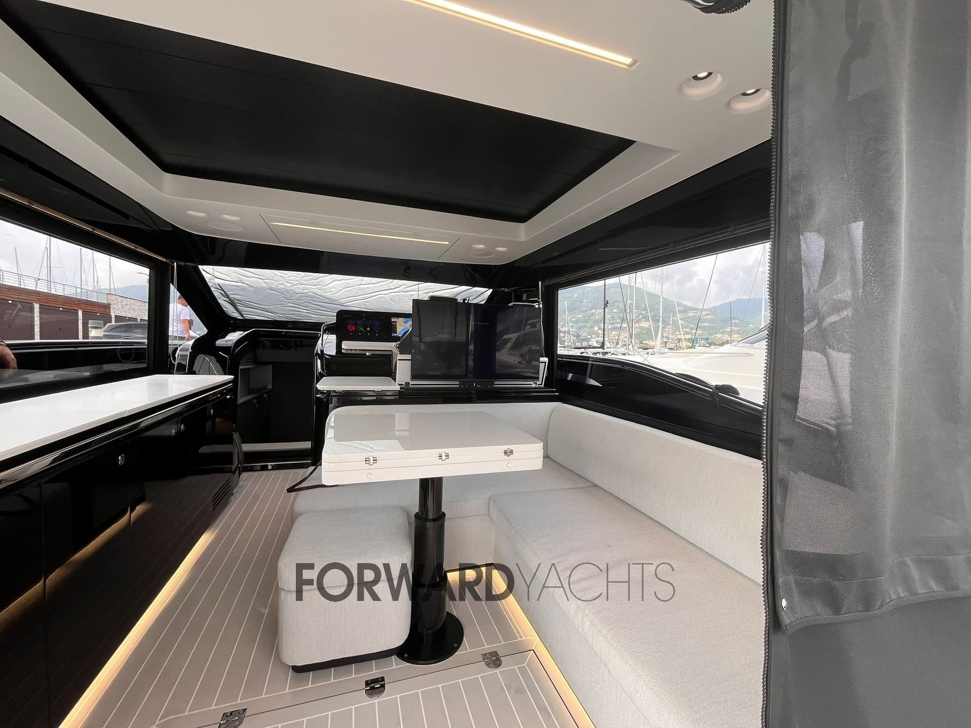 SACS Rebel 50 - Deck View SACS Rebel 50 - Deck View