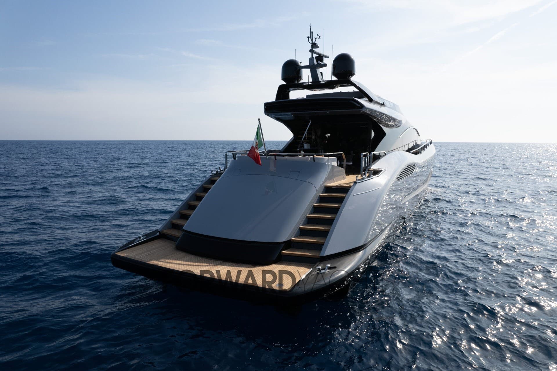 Overmarine Mangusta 104 Rev gebraucht - Detail 3