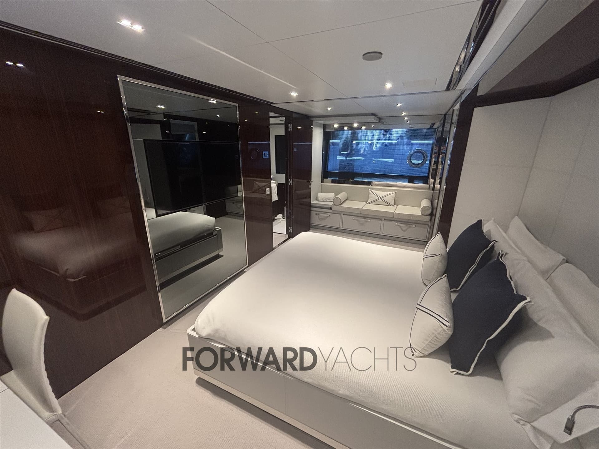 Riva Argo 90 used - hero image 18