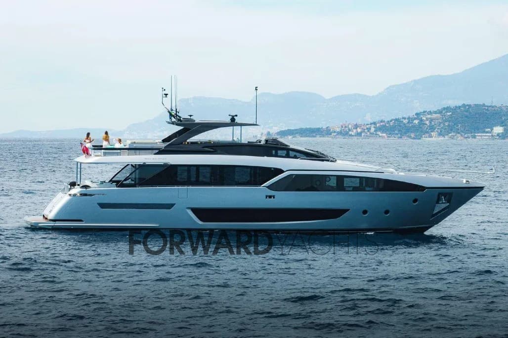 Riva Argo 90 used - main view