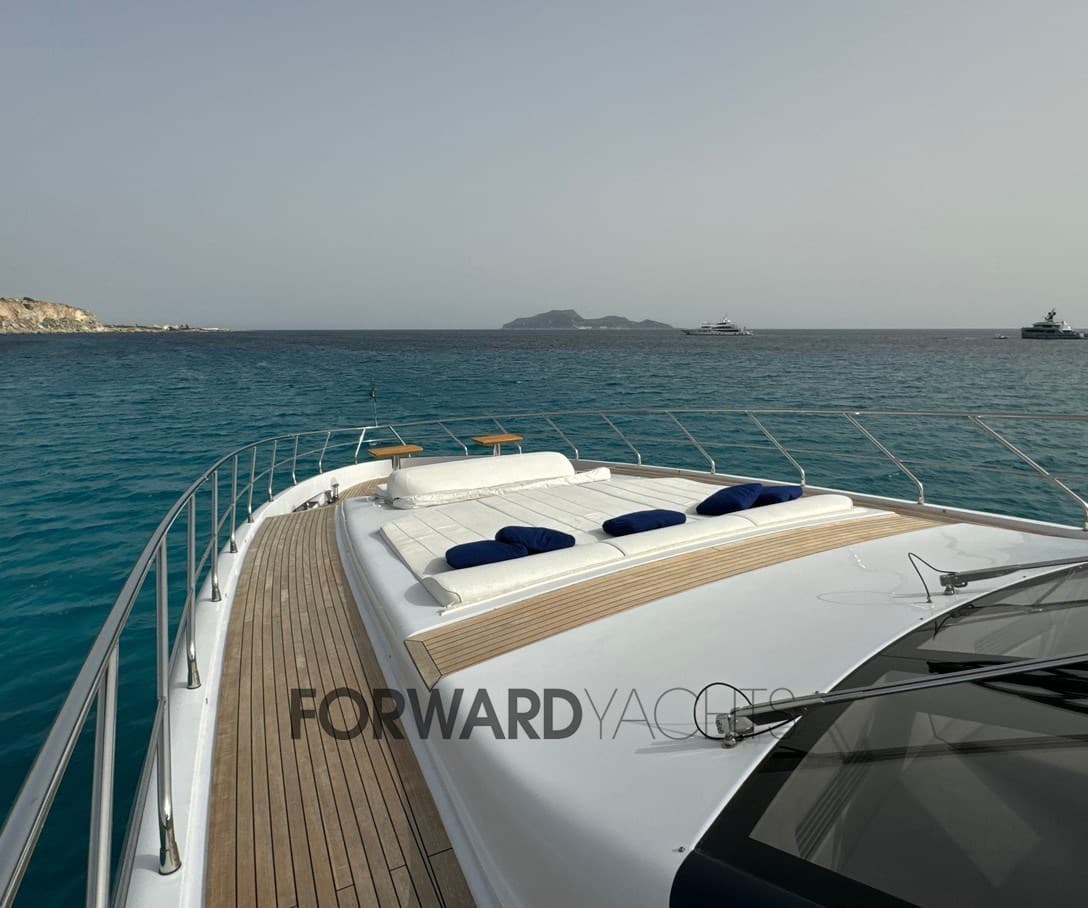 Amer Yachts Amer F100 - Deck View Amer Yachts Amer F100 - Deck View