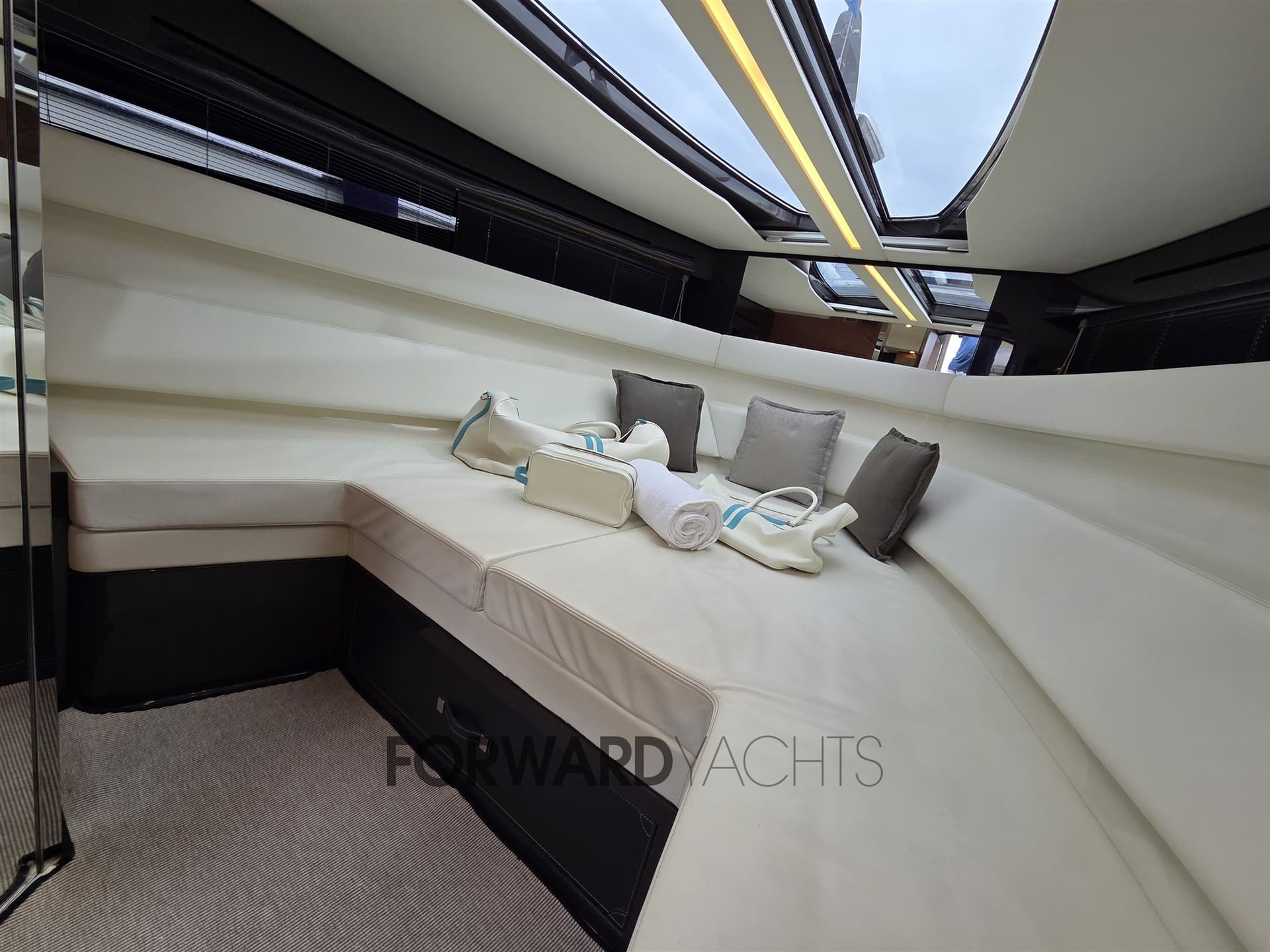 Riva 38 RIVAMARE usato - foto hero 17