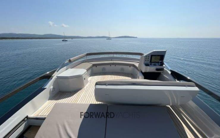 Riva Perseo 76 - Interior View Riva Perseo 76 - Interior View