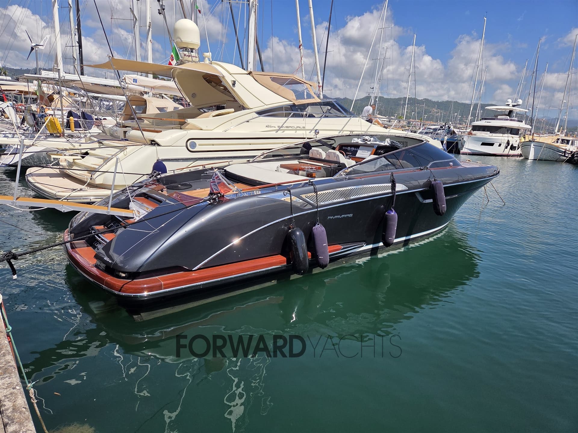 Riva 38 RIVAMARE used - hero image 3