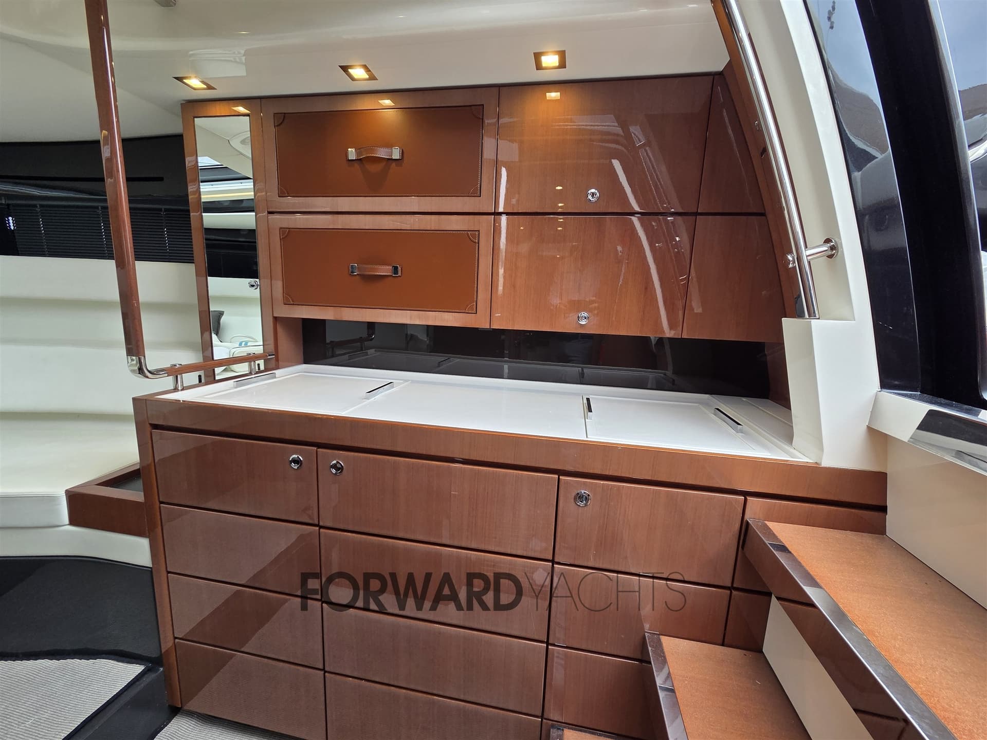 Riva 38 RIVAMARE used - hero image 15