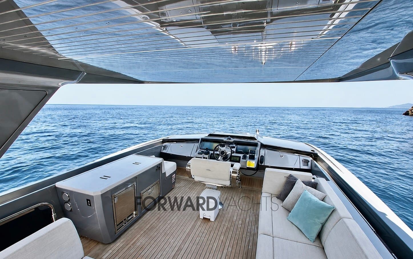 Galeon Yacht Galeon 700 Skydeck usato - foto hero 4