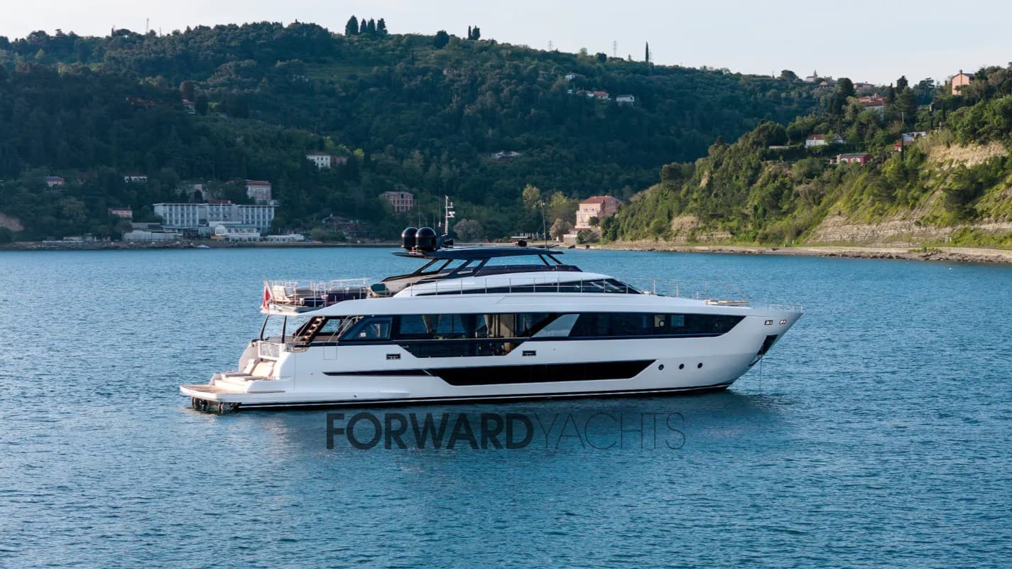 Ferretti 1000 - Detail View 1 Ferretti 1000 - Detail View 1