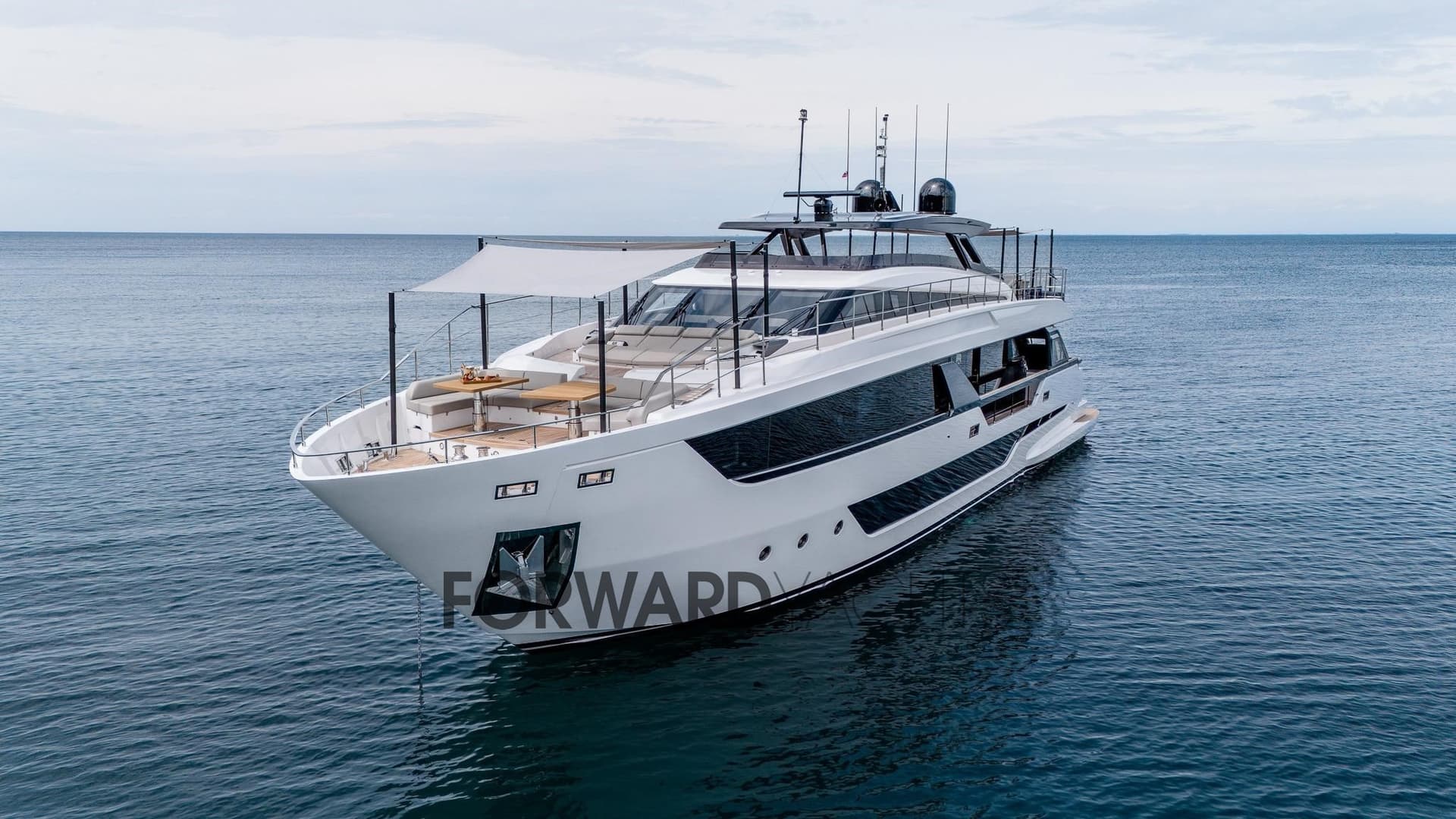 Ferretti 1000 - Main View Ferretti 1000 - Main View