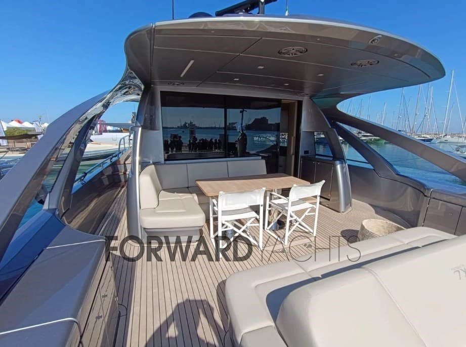 Pershing Pershing 7x - Deck View Pershing Pershing 7x - Deck View