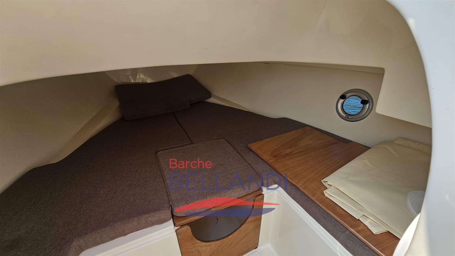 Prua Al Vento Huracan 5.7 WA usato - foto hero 12