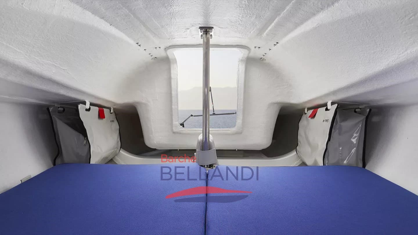 Beneteau First 18se - Interior View Beneteau First 18se - Interior View
