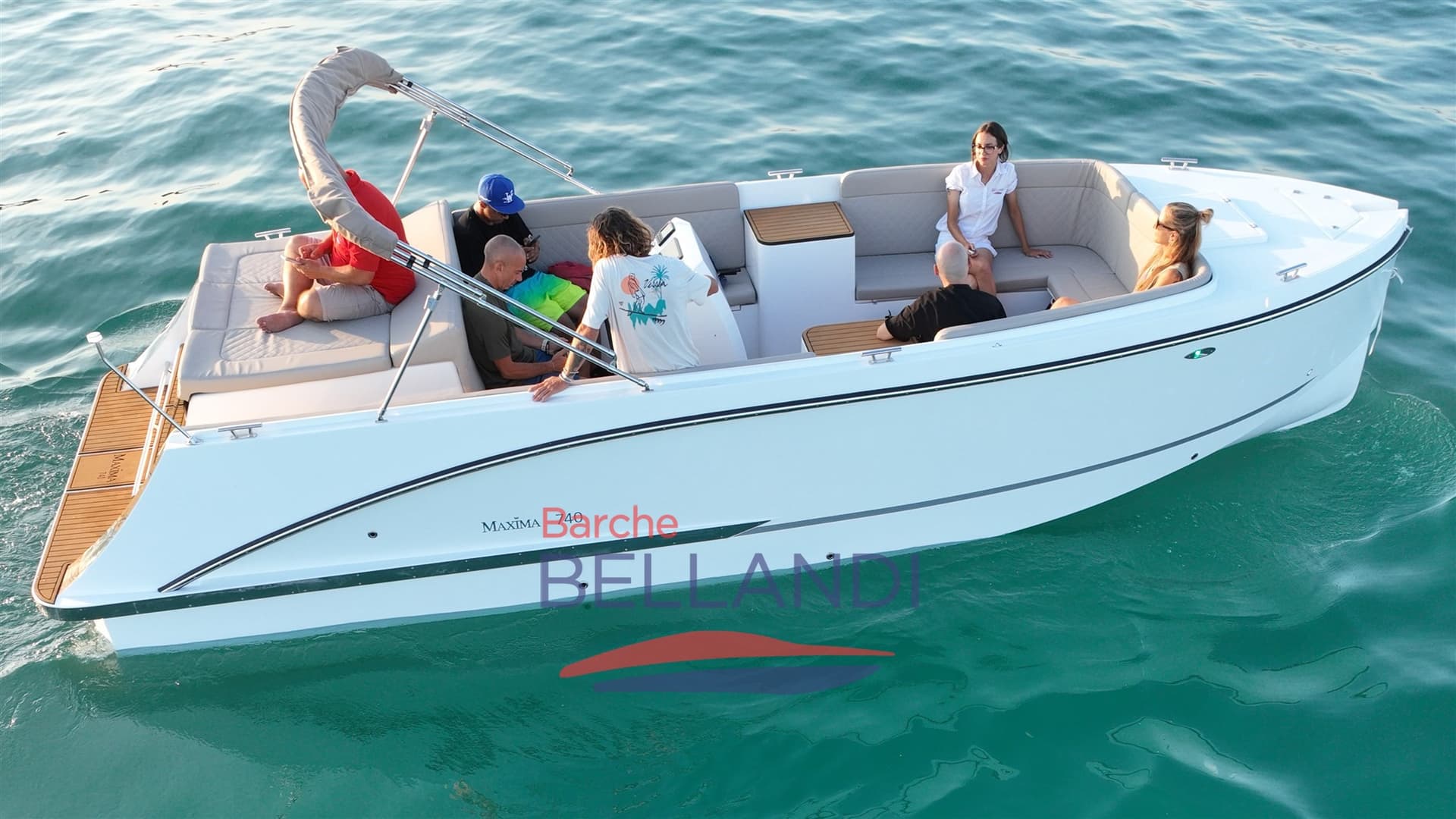 Maxima Maxima 740 - Detail View 1 Maxima Maxima 740 - Detail View 1