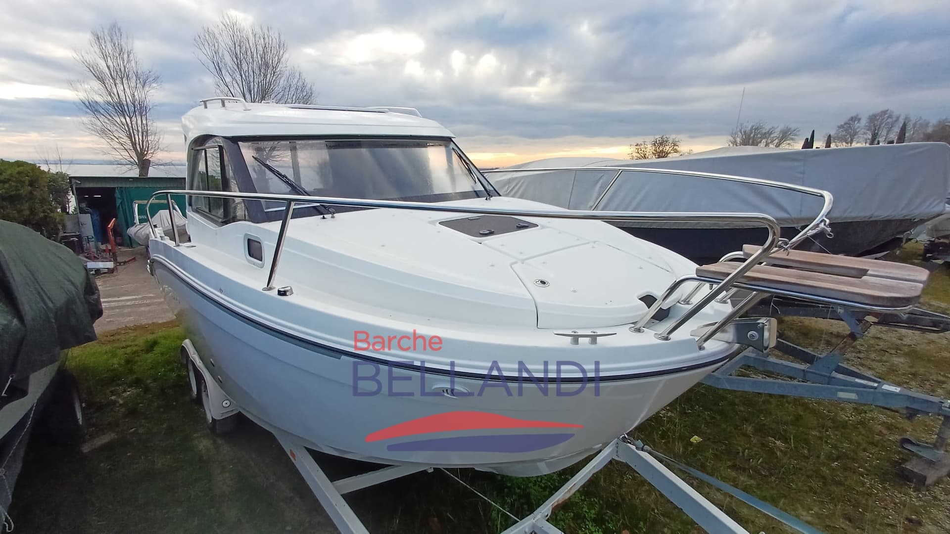 Beneteau Antares 7 V2 - Interior View Beneteau Antares 7 V2 - Interior View