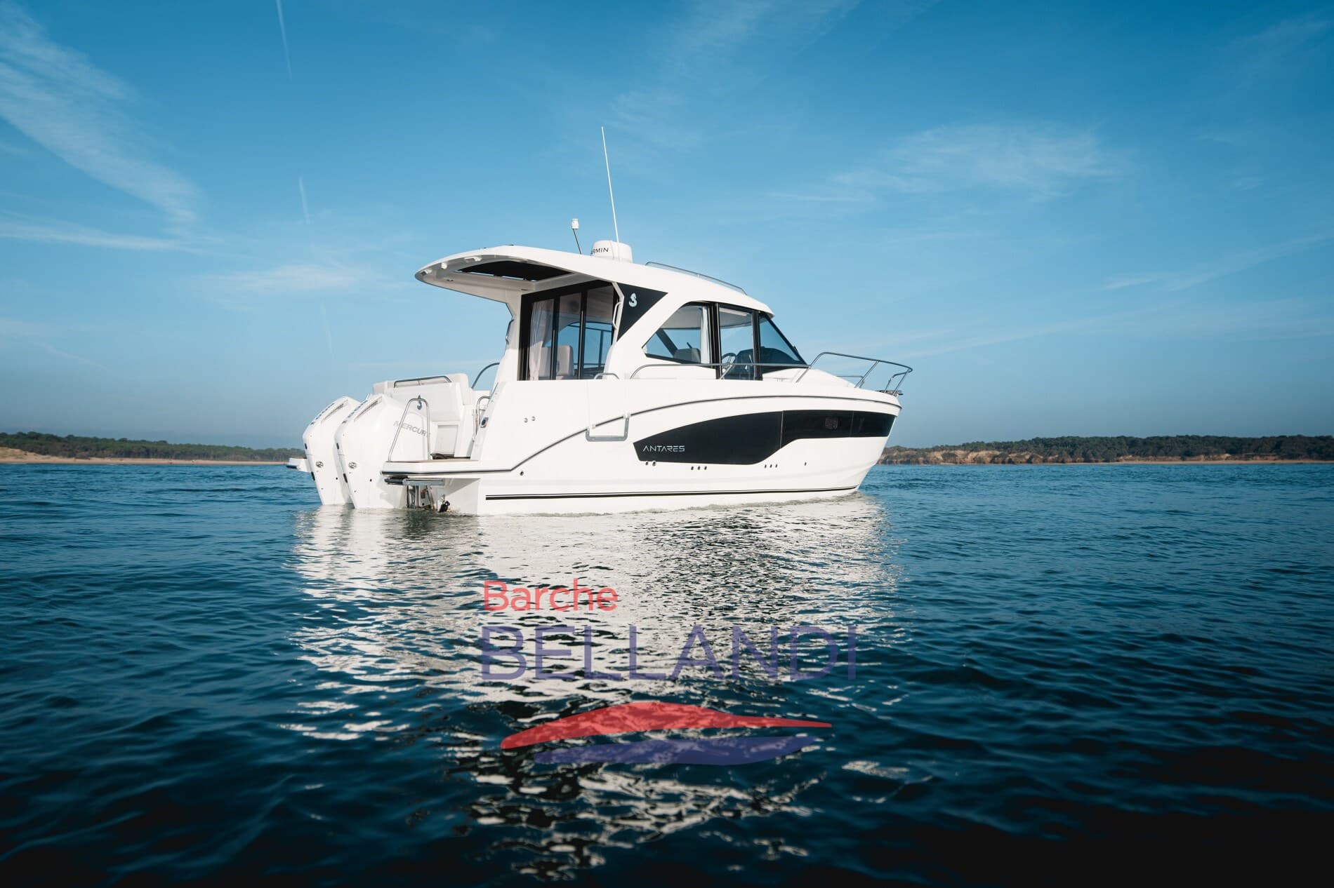 Beneteau Antares 9 V2 - Interior View Beneteau Antares 9 V2 - Interior View