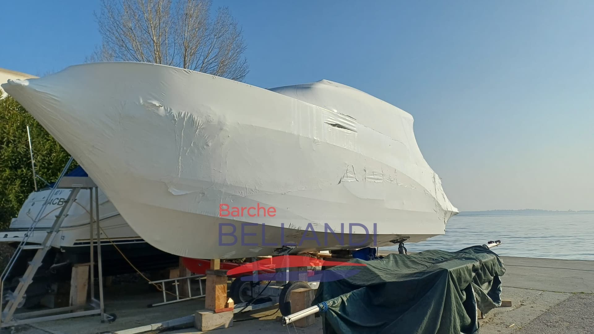 Beneteau Antares 9 V2 usato - foto hero 2