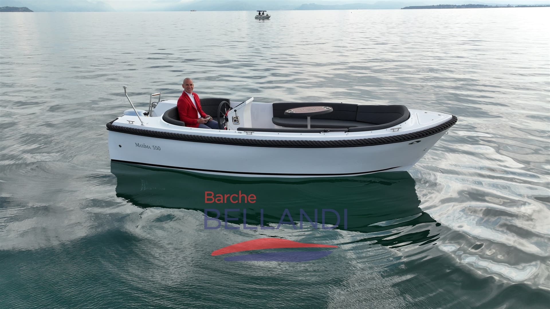 Maxima Maxima 550 - Main View Maxima Maxima 550 - Main View