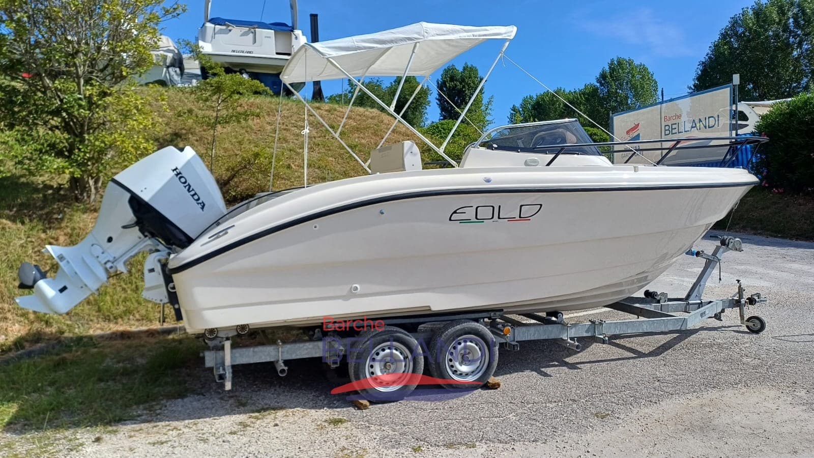 Eolo 650 Day - Deck View Eolo 650 Day - Deck View