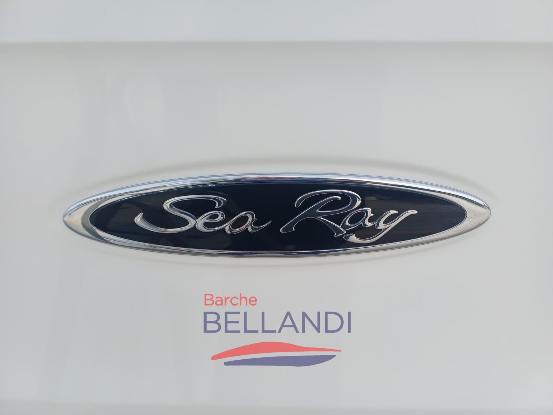 Sea Ray SPX 210 OUTBOARD usato - foto hero 3