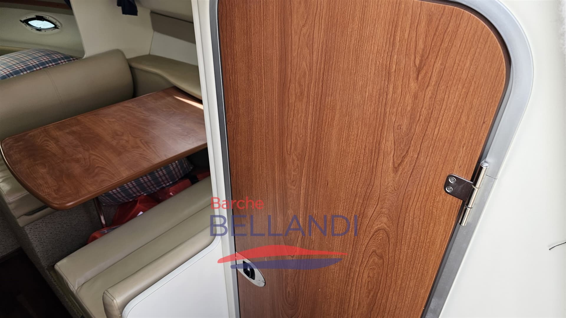 Bayliner 285 Cruiser - Deck View Bayliner 285 Cruiser - Deck View