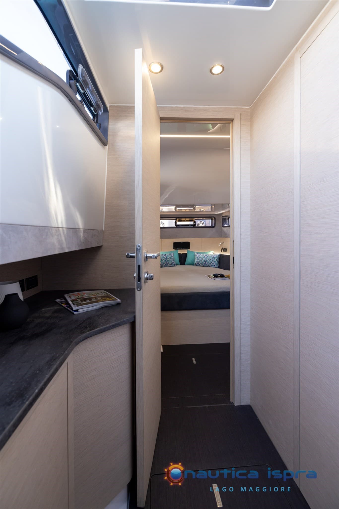 Zar Formenti Imagine 130 - Deck View Zar Formenti Imagine 130 - Deck View