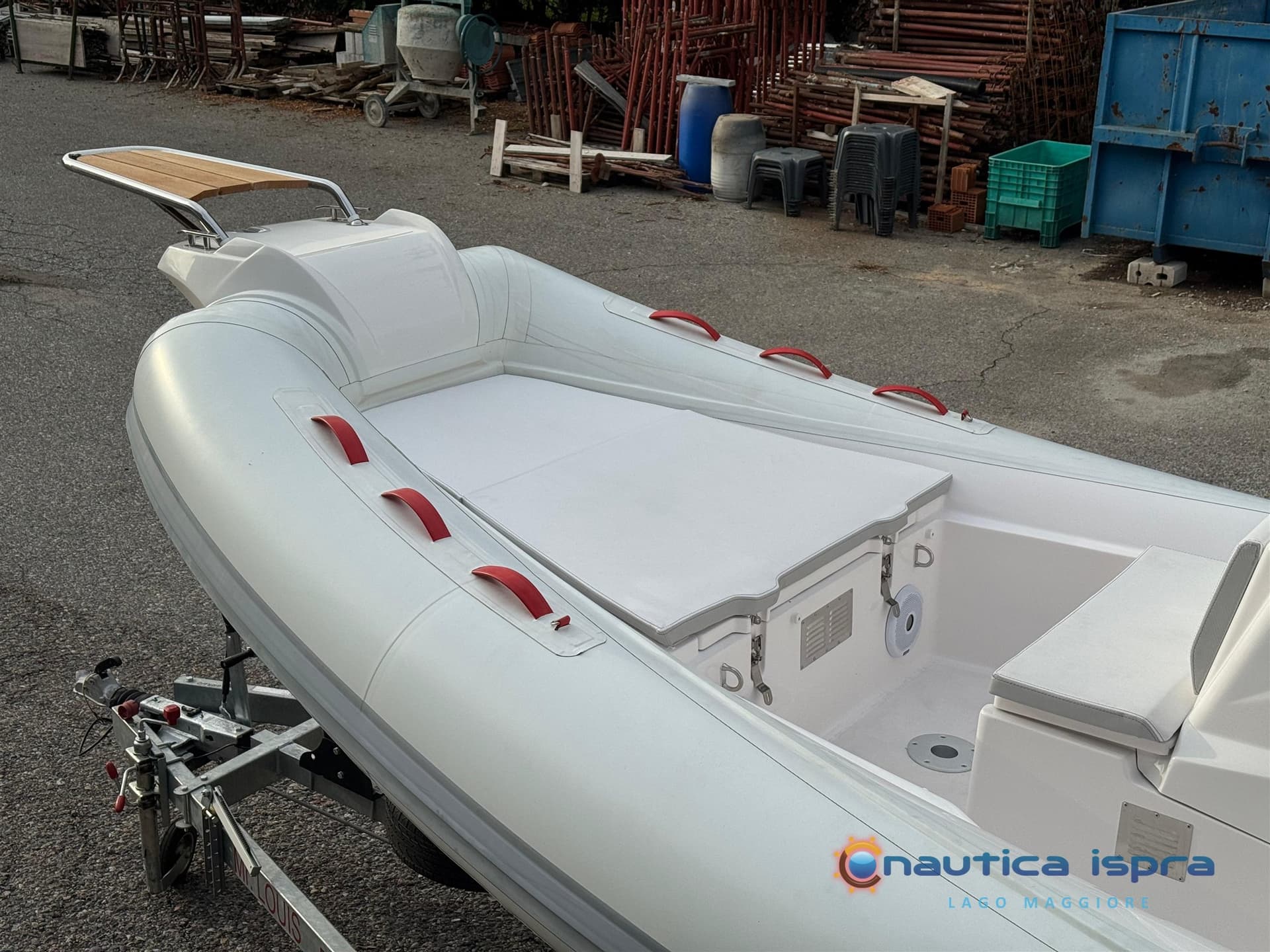 Zar Formenti Mako 68 - Deck View Zar Formenti Mako 68 - Deck View