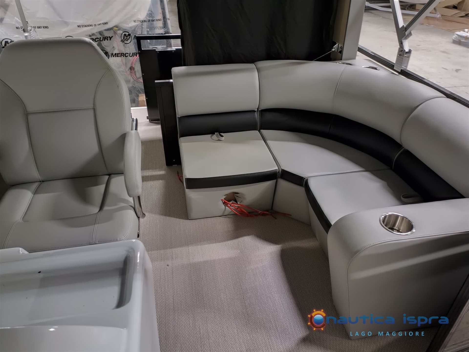 Alaska Boat Pontoon 580 PRONTA CONSEGNA! gebraucht - Hauptbild 6